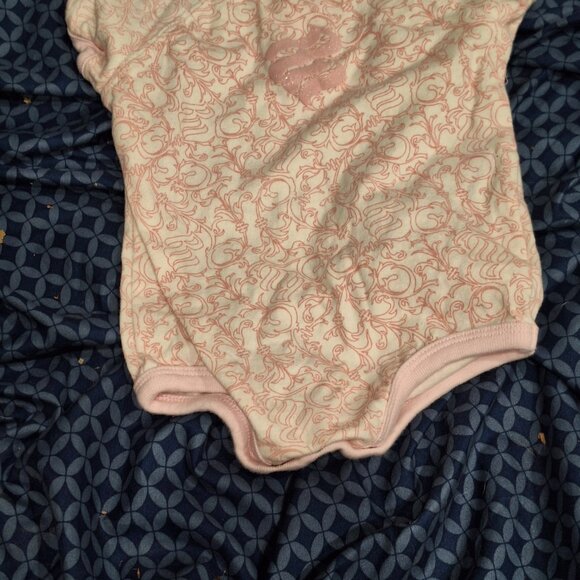 rocawear onesie 6-9 months - Picture 2 of 10